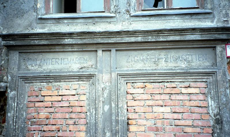 Görlitz, Grüner Graben 13, 29.4.1996.jpg - Galanteriewaren / Zigarren - Zigaretten